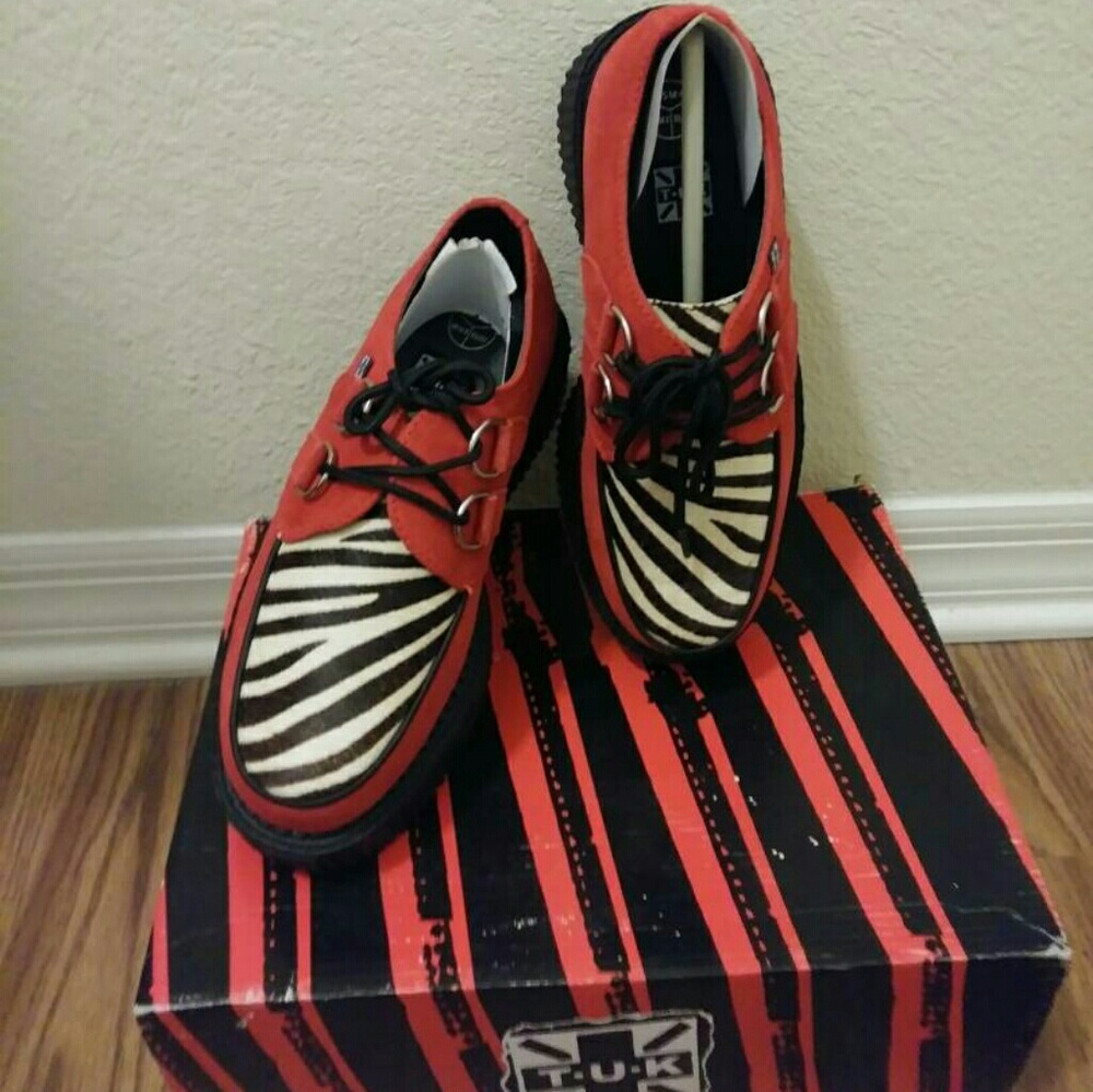Zebra print and red creepers